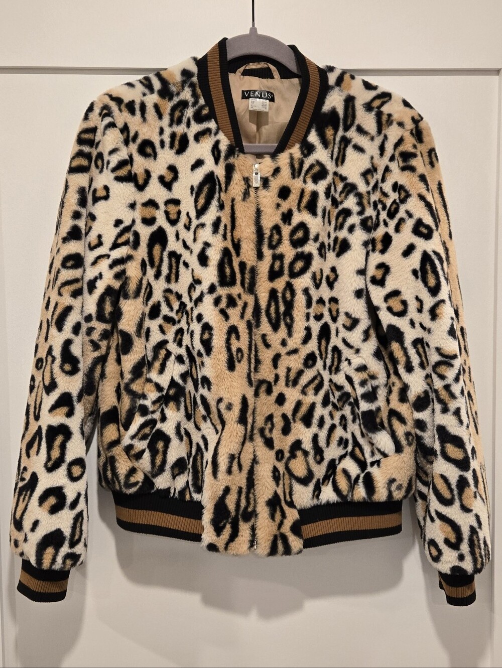 Womens Venus Faux Fur Zip Up Jacket Coat, Medium